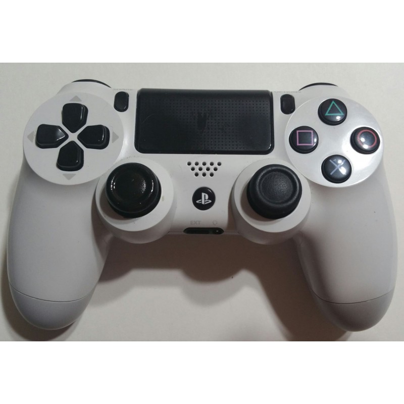 white playstation controller